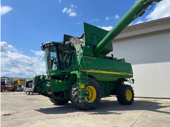 Ceifeira debulhadora JOHN DEERE