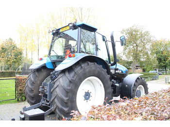 Locação de New Holland 8360 New Holland 8360: foto 3 Locação de New Holland 8360 New Holland 8360: foto 3