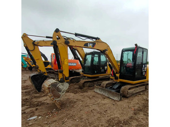Escavadora de rastos CATERPILLAR