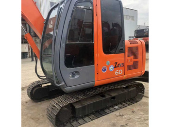 Escavadeira HITACHI ZX60