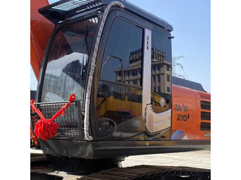 Escavadeira HITACHI ZX200