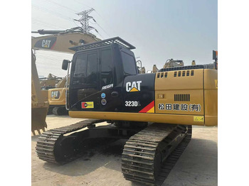 Escavadeira CATERPILLAR 320