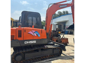 Escavadora de rastos DOOSAN DH55