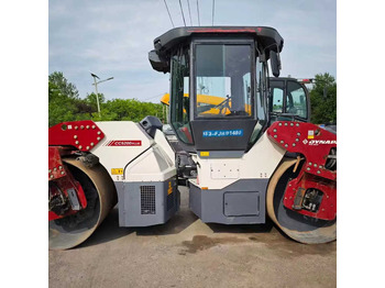 Compactador de asfalto DYNAPAC