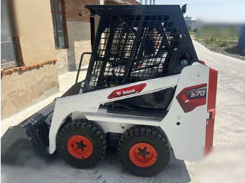 Mini carregadeira BOBCAT S70
