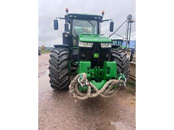 Trator John Deere 8320R: foto 2