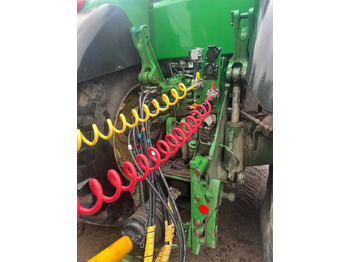 Trator John Deere 8320R: foto 3
