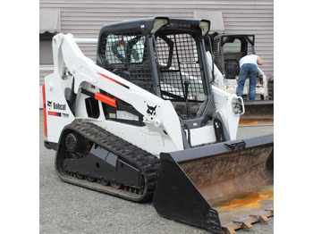 Mini carregadeira BOBCAT T590
