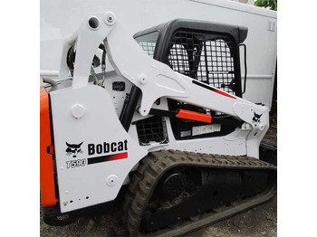 Mini carregadeira BOBCAT T590