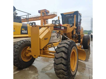 Motoniveladora CATERPILLAR 140H