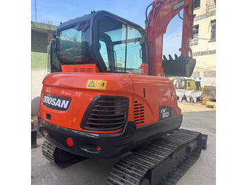 Escavadora de rastos DOOSAN DX60