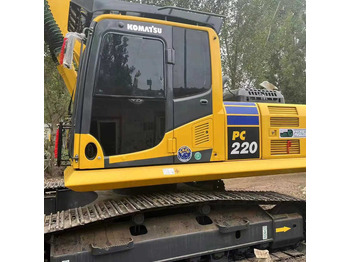 Escavadora de rastos KOMATSU PC220-8