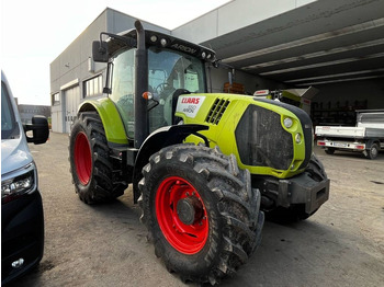 Trator CLAAS Arion 650