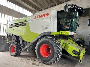 Ceifeira debulhadora CLAAS Lexion 760