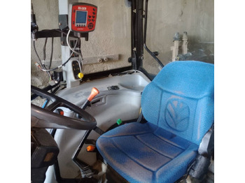 Trator New Holland T 5050: foto 4