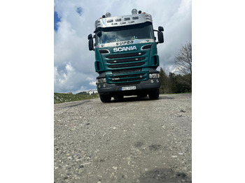 Caminhão florestal SCANIA R 620