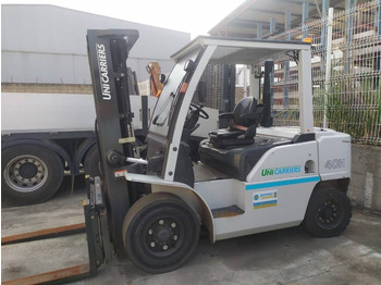 Empilhadeira a diesel UNICARRIERS