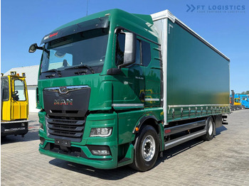 Caminhão com lona MAN TGX 18.470