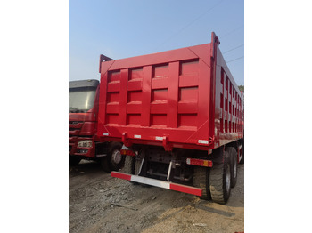 Caminhão basculante HOWO HOWO 6*4 371  dump truck: foto 3