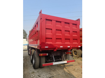 Caminhão basculante HOWO HOWO 6*4 371  dump truck: foto 2