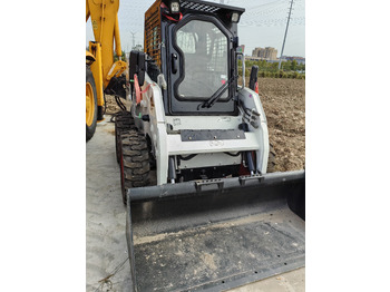 Máquina de construção BOBCAT S18