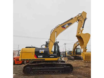 Escavadeira CATERPILLAR 320D