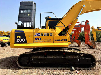 Escavadora de rastos KOMATSU PC200-8