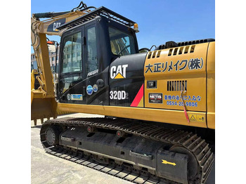 Escavadora de rastos CATERPILLAR 320E