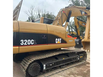 Escavadeira CATERPILLAR 320CL