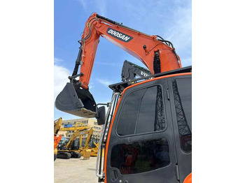 Locação de  Used Digger DOOSAN DX300 Construction Machinery Construction Digger Used DOOSAN DX300 Cheap Excavator Used Digger DOOSAN DX300 Construction Machinery Construction Digger Used DOOSAN DX300 Cheap Excavator: foto 2