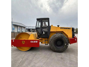 Compactador de asfalto DYNAPAC