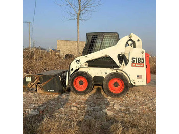 Mini carregadeira BOBCAT S16