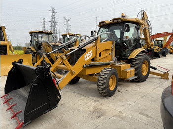 Locação de CATERPILLAR 426F CATERPILLAR 426F: foto 1