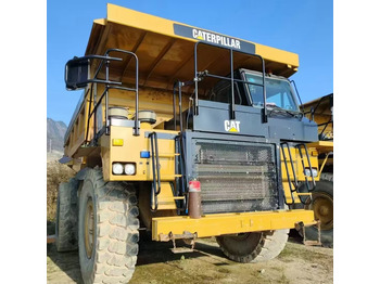 Máquina de construção CATERPILLAR