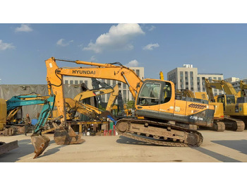 Escavadora de rastos HYUNDAI