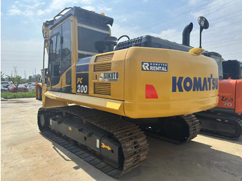 Escavadora de rastos KOMATSU PC200-8