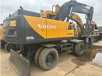 Escavadeira de rodas VOLVO