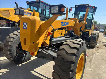 Motoniveladora XCMG GR1803