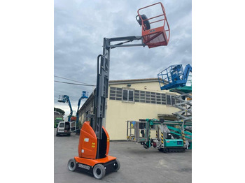 Plataforma de mastro vertical JLG