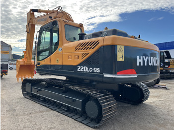 Escavadora de rastos HYUNDAI