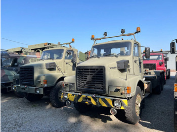 Caminhão Volvo N 10 6X4 - HOOK CONTAINER (3x stock): foto 3