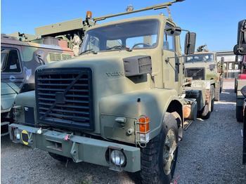 Caminhão Volvo N 10 6X4 - HOOK CONTAINER (3x stock): foto 4