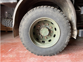 Caminhão com lona Mercedes-Benz 1017 A/4X4: foto 4