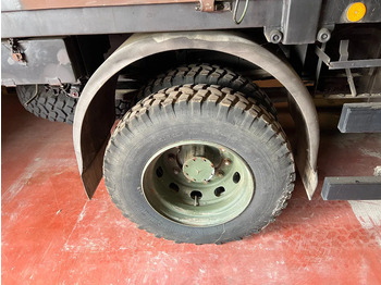 Caminhão com lona Mercedes-Benz 1017 A/4X4: foto 5