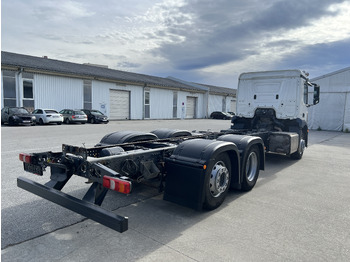 Caminhão chassi MERCEDES-BENZ Antos 25 40 | Standheizung | Klima | Liftachse: foto 3 Caminhão chassi MERCEDES-BENZ Antos 25 40 | Standheizung | Klima | Liftachse: foto 3