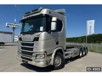 Caminhão chassi SCANIA R
