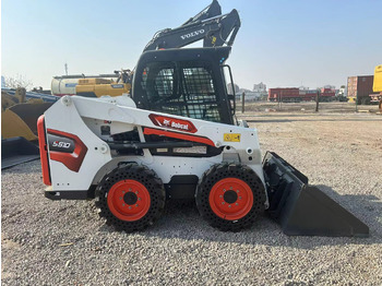 Mini carregadeira BOBCAT S510