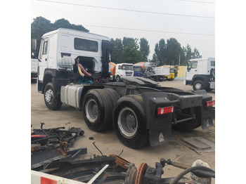 Tractor SINOTRUK HOWO375: foto 4