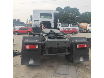 Tractor SINOTRUK HOWO375: foto 5