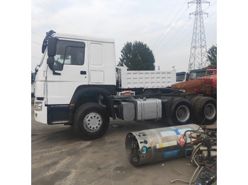Tractor SINOTRUK HOWO375: foto 3